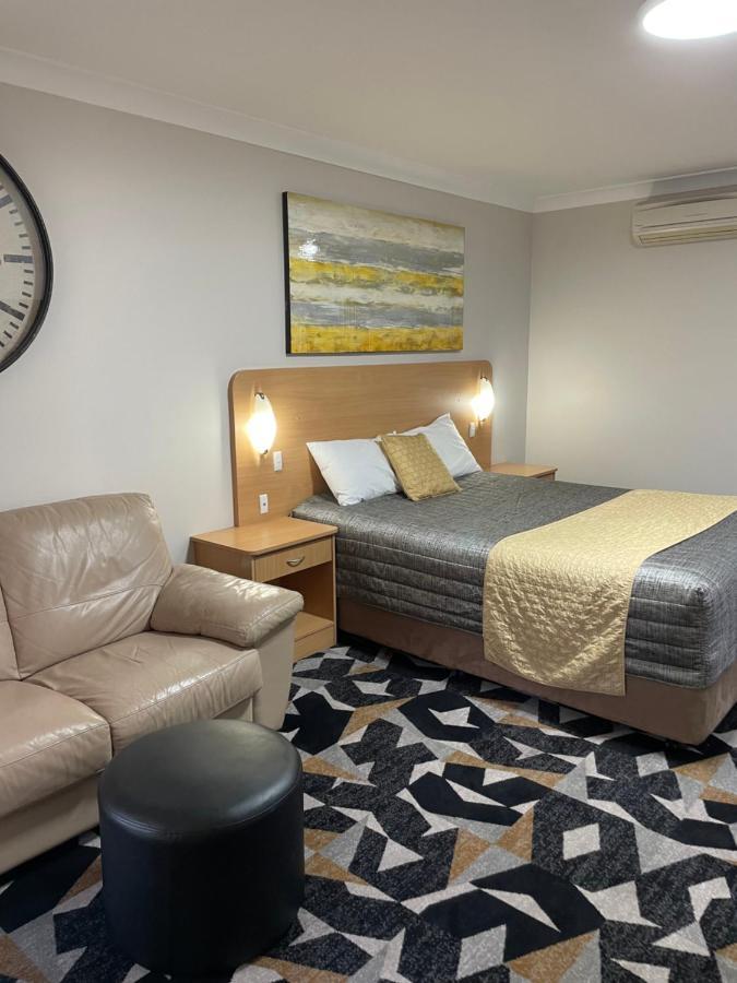 Cattlemans Country Motor Inn & Serviced Apartments Dubbo Exterior photo